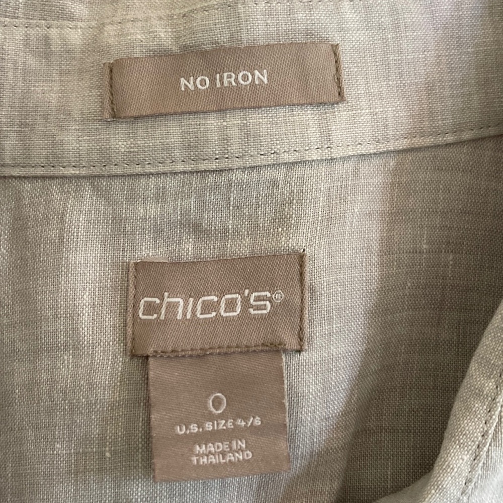 Chico’s linen Women's Sleeveless Button-Up Top - Light Gray